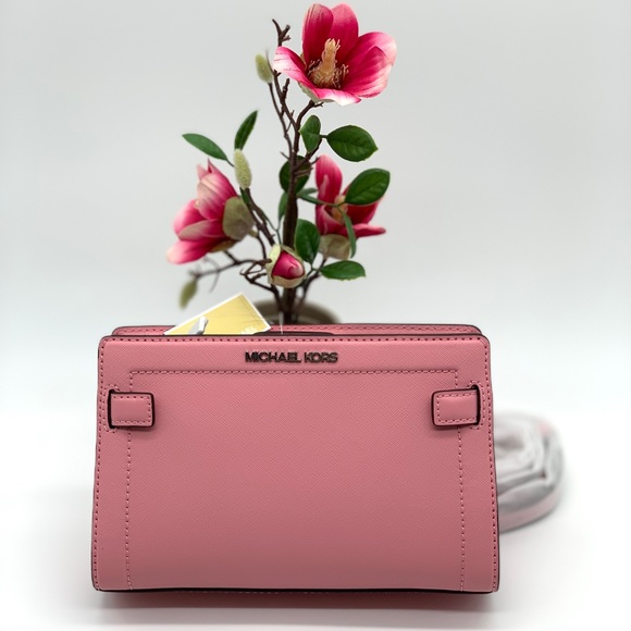Michael Kors Handbags - Michael Kors Crossbody Bag